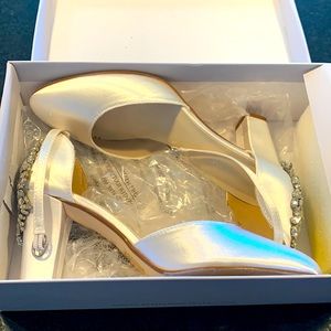 Champagne white dyeable wedding shoes